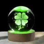 Boule cristal trèfle à quatre feuilles 3D 1