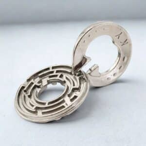 Casse tete labyrinthe anneaux