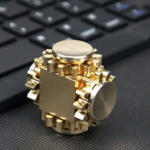 Cube hand spinner